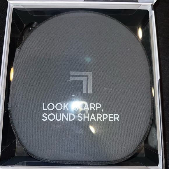 Sharper Image Earbud Wireless Noise Canceling Headphones - Picture 13 of 14